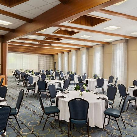 Delta Hotels By Marriott Helena Colonial Екстер'єр фото