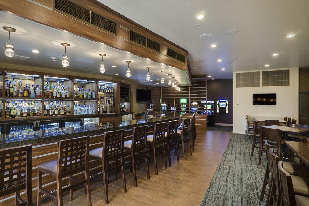 Delta Hotels By Marriott Helena Colonial Екстер'єр фото