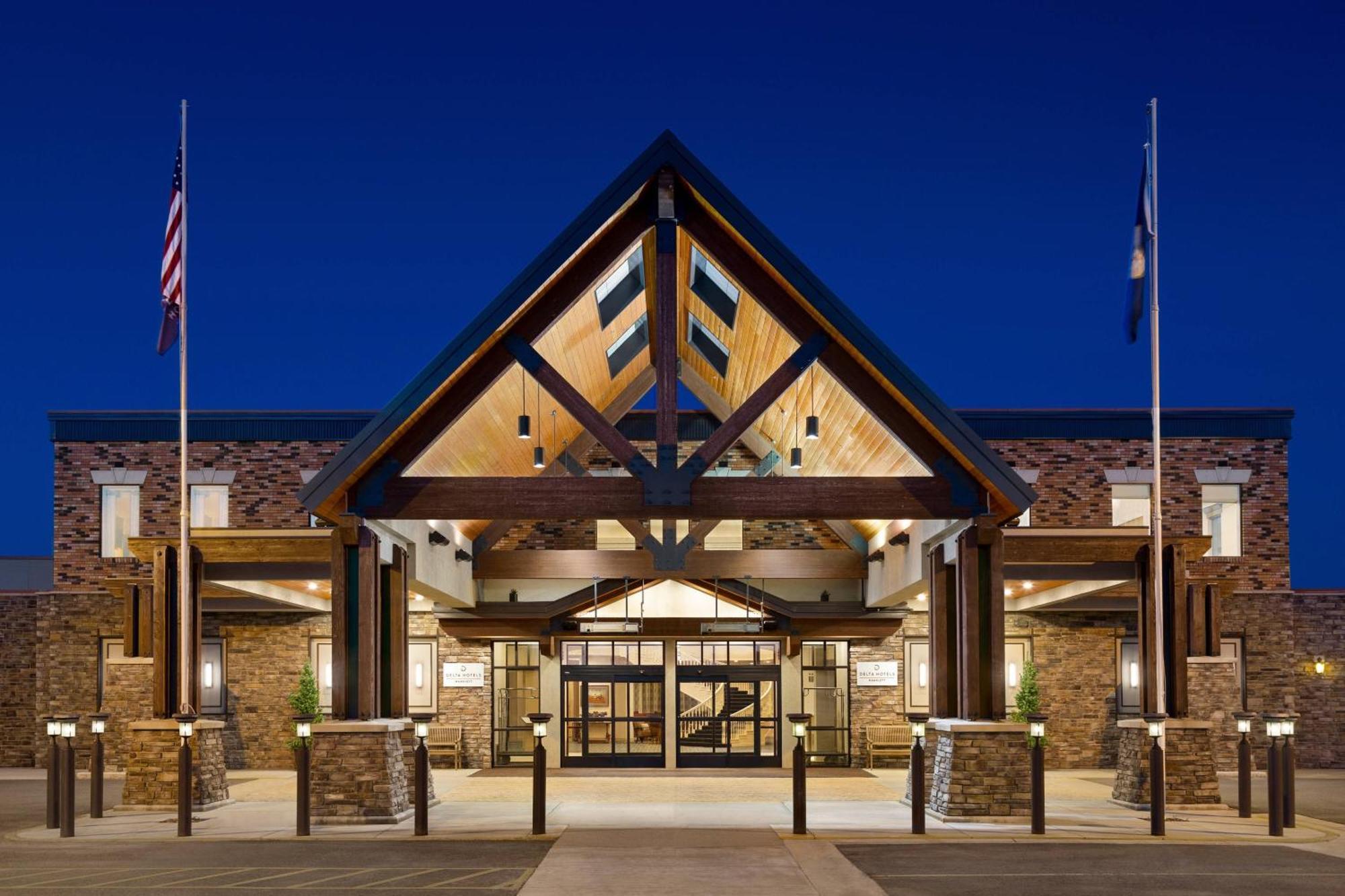 Delta Hotels By Marriott Helena Colonial Екстер'єр фото