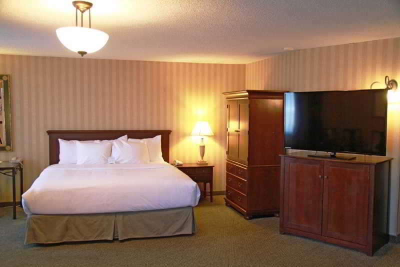 Delta Hotels By Marriott Helena Colonial Екстер'єр фото